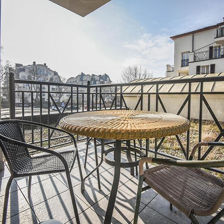 Apartamenty Promenada Z Tarasem I Parkingiem - Apartamenty Na Wyspie シフィノウイシチェ エクステリア 写真