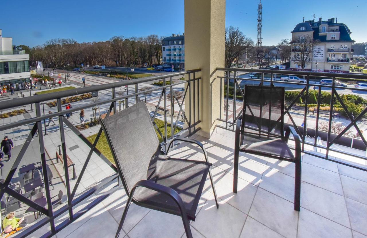 Apartamenty Promenada Z Tarasem I Parkingiem - Apartamenty Na Wyspie シフィノウイシチェ エクステリア 写真