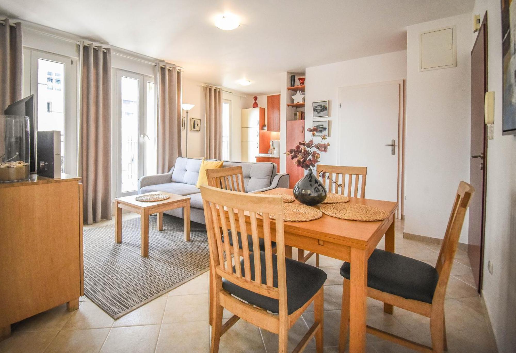 Apartamenty Promenada Z Tarasem I Parkingiem - Apartamenty Na Wyspie シフィノウイシチェ エクステリア 写真