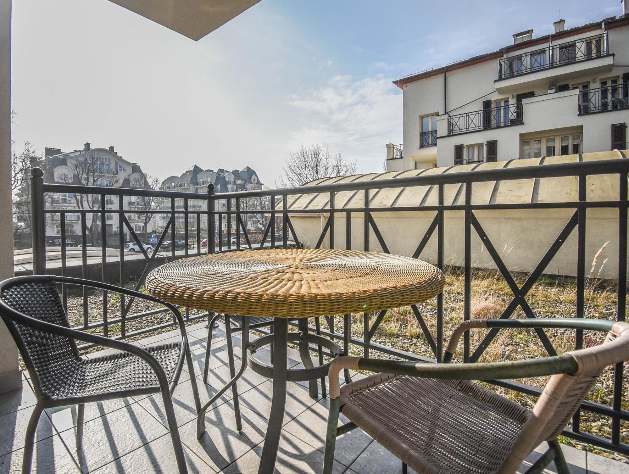 Apartamenty Promenada Z Tarasem I Parkingiem - Apartamenty Na Wyspie シフィノウイシチェ エクステリア 写真