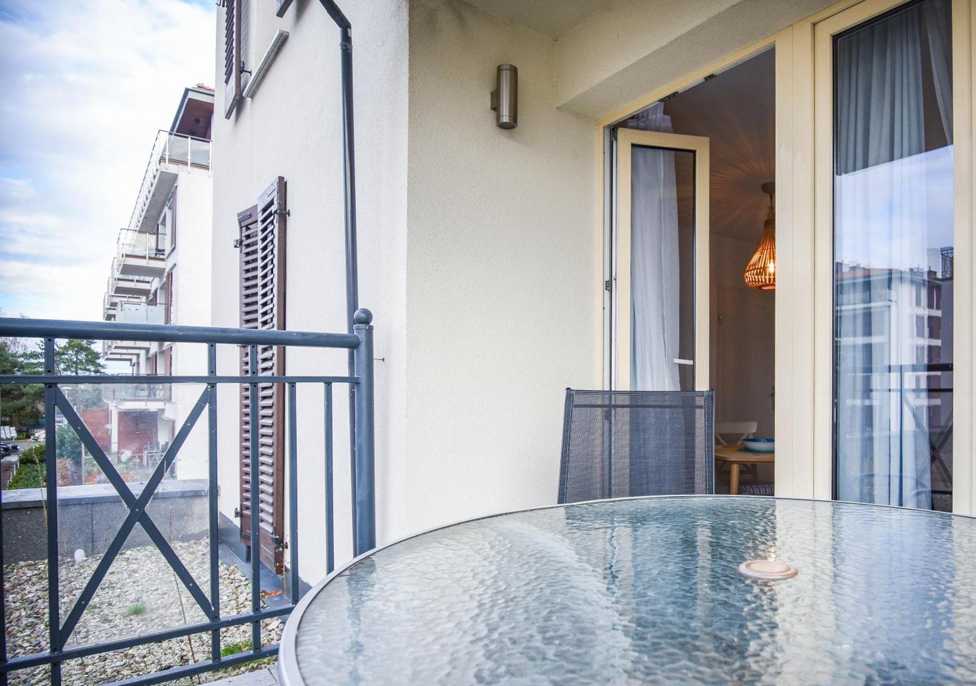 Apartamenty Promenada Z Tarasem I Parkingiem - Apartamenty Na Wyspie シフィノウイシチェ エクステリア 写真