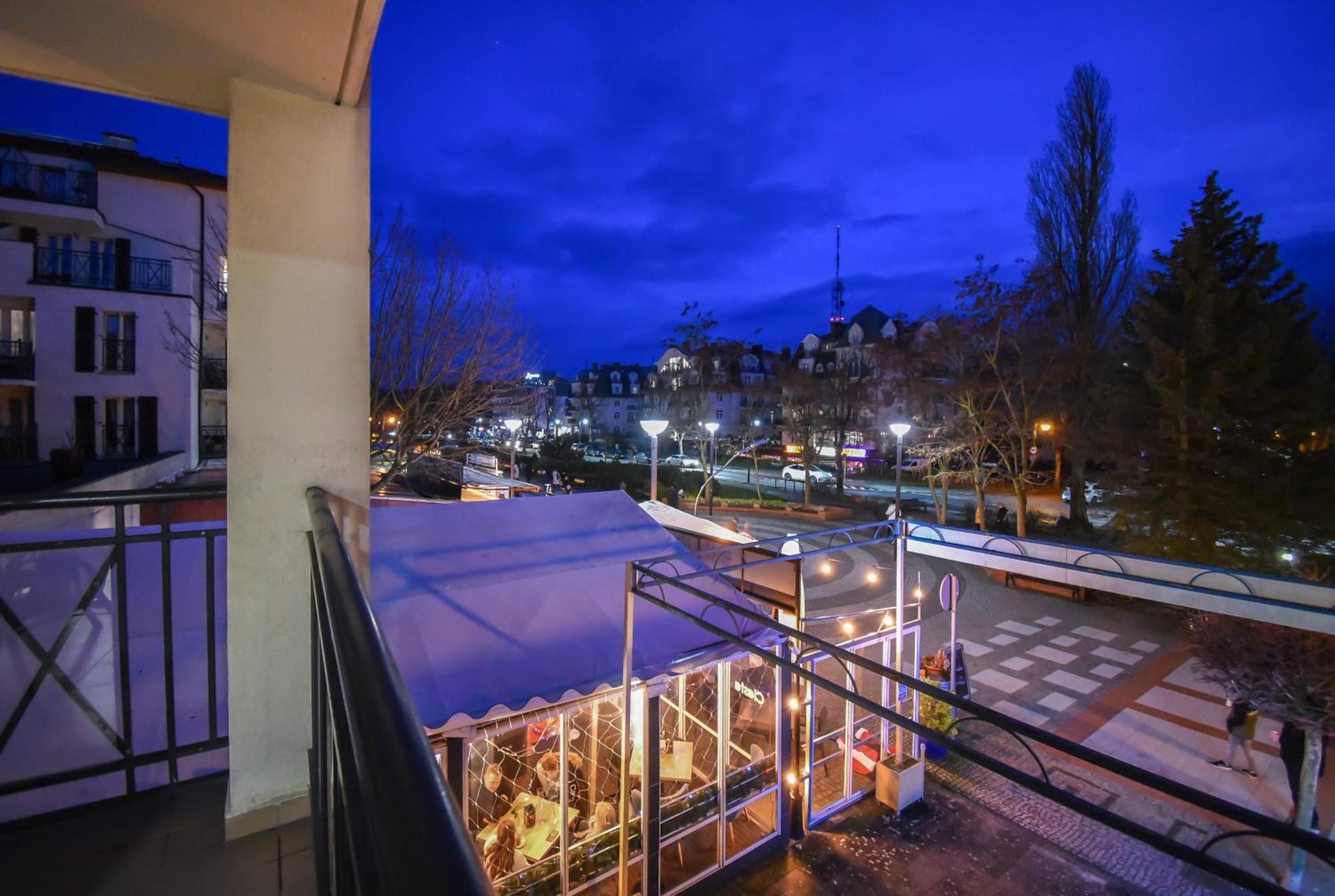 Apartamenty Promenada Z Tarasem I Parkingiem - Apartamenty Na Wyspie シフィノウイシチェ エクステリア 写真