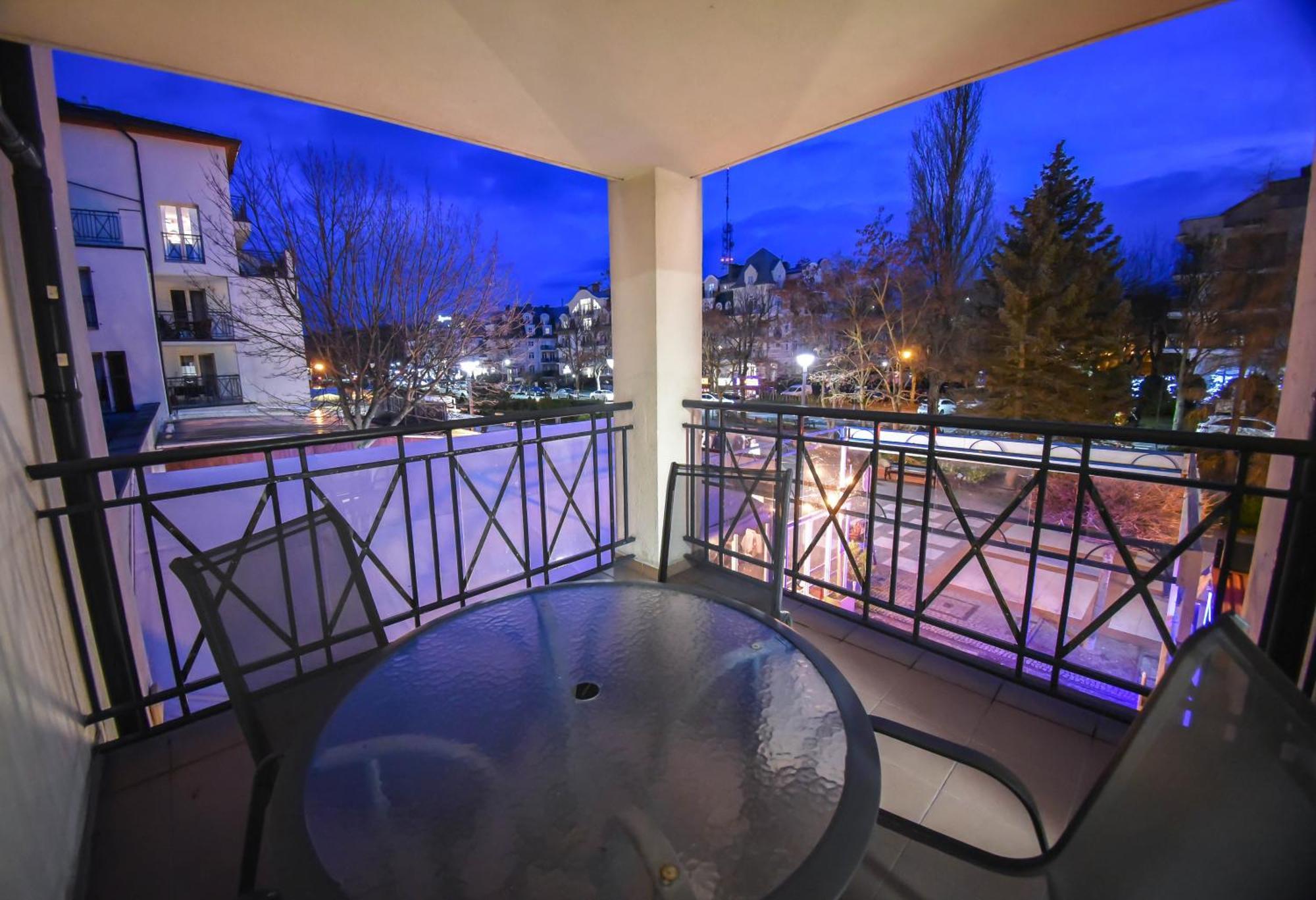 Apartamenty Promenada Z Tarasem I Parkingiem - Apartamenty Na Wyspie シフィノウイシチェ エクステリア 写真